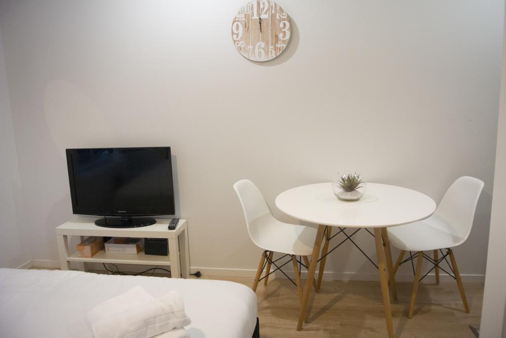 Appartamento Snug Studio In The Heart Of The City Auckland Esterno foto